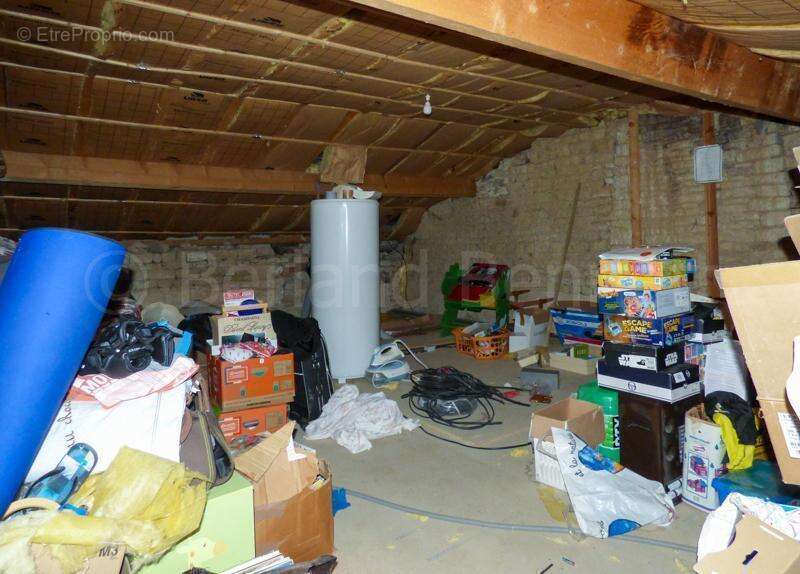 Maison à CHEF-BOUTONNE