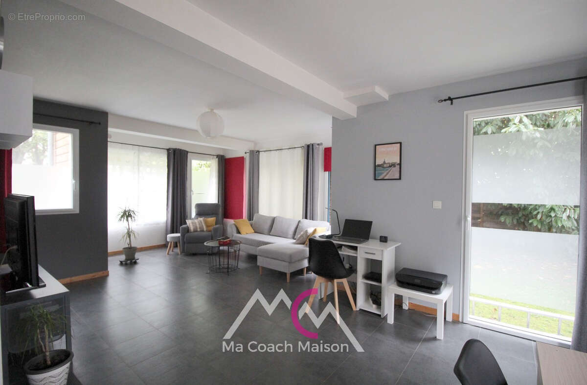 LA CHAPELLE DES MARAIS, maison d'architecte familiale - photo 2