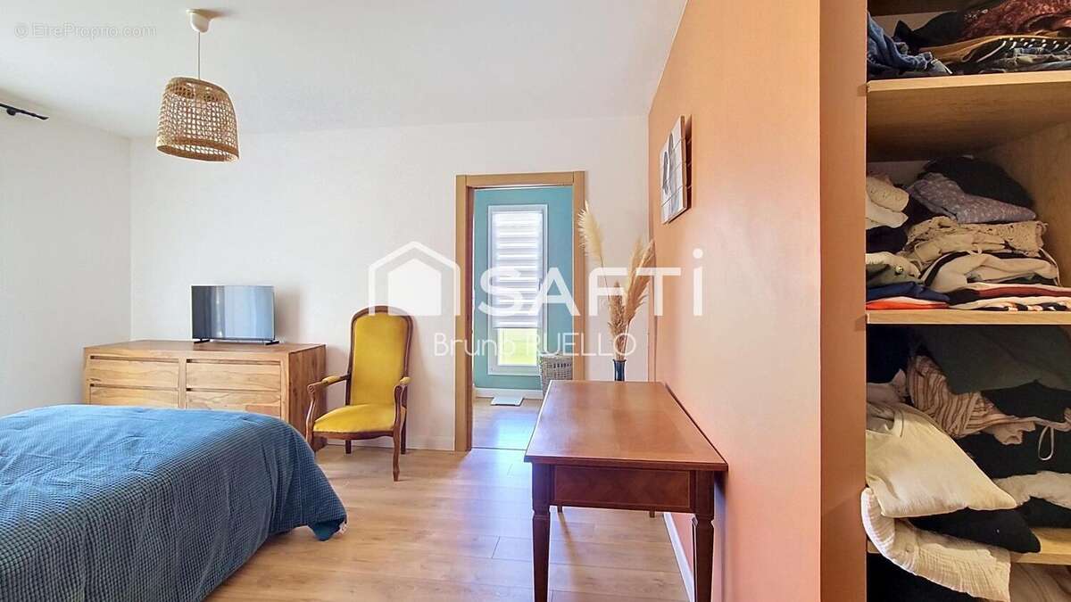 Maison 133 m² à Villelongue-Dels-Monts  - photo 7