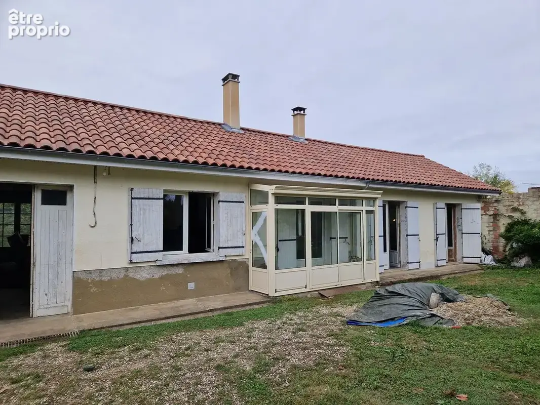 Façade - Maison à LE BUISSON-DE-CADOUIN