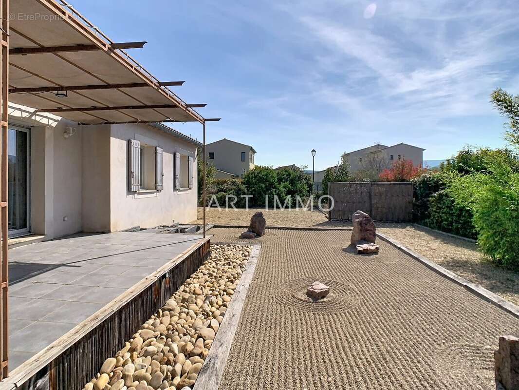 Maison à BEAUMETTES