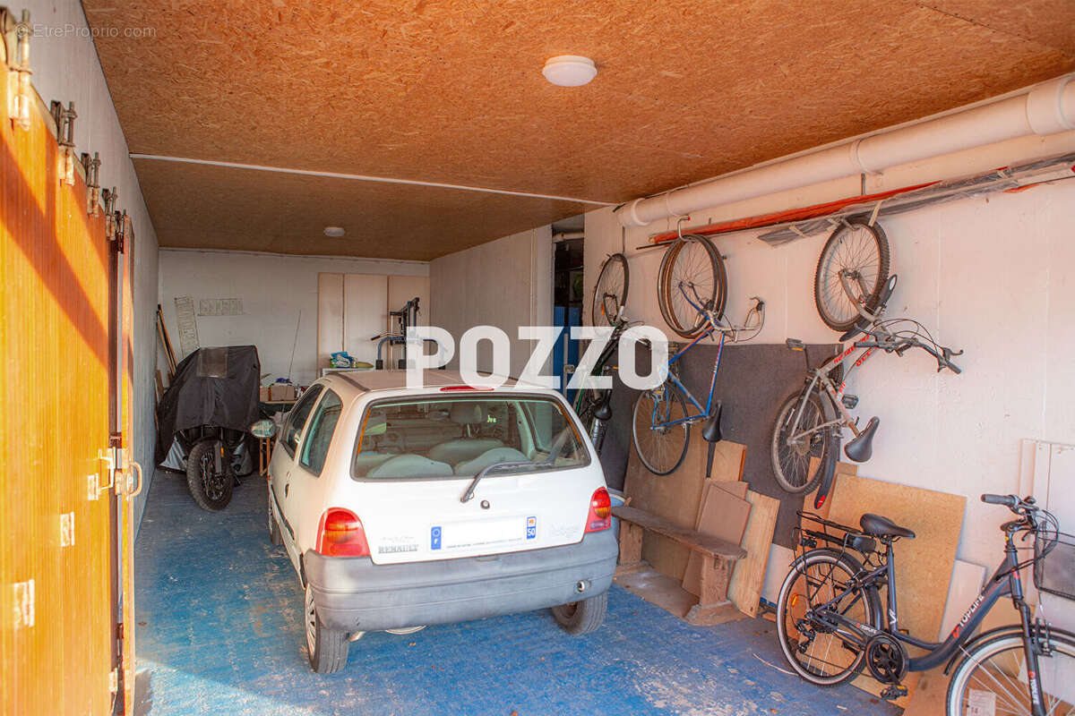 Appartement à JULLOUVILLE