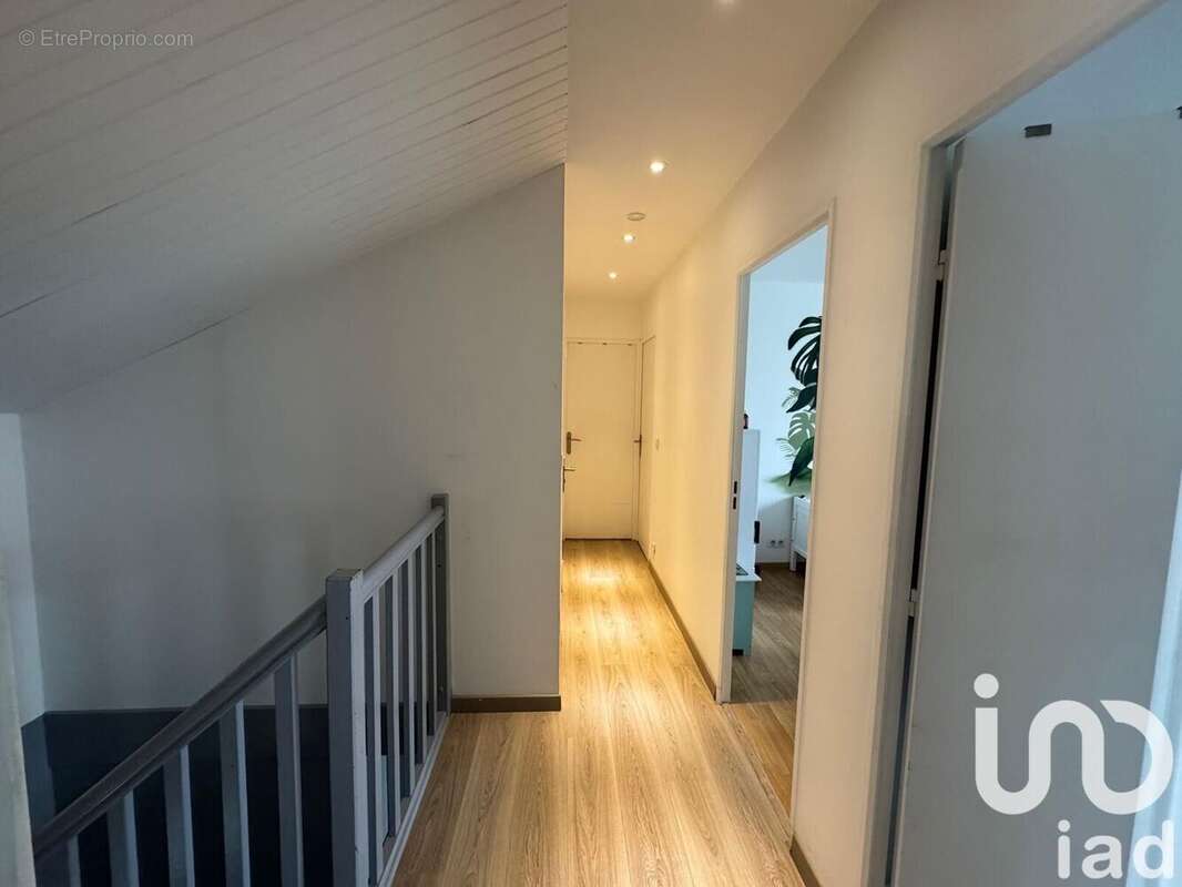 Photo 5 - Maison à VERT-SAINT-DENIS