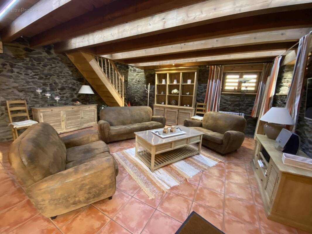 Maison à JUJOLS