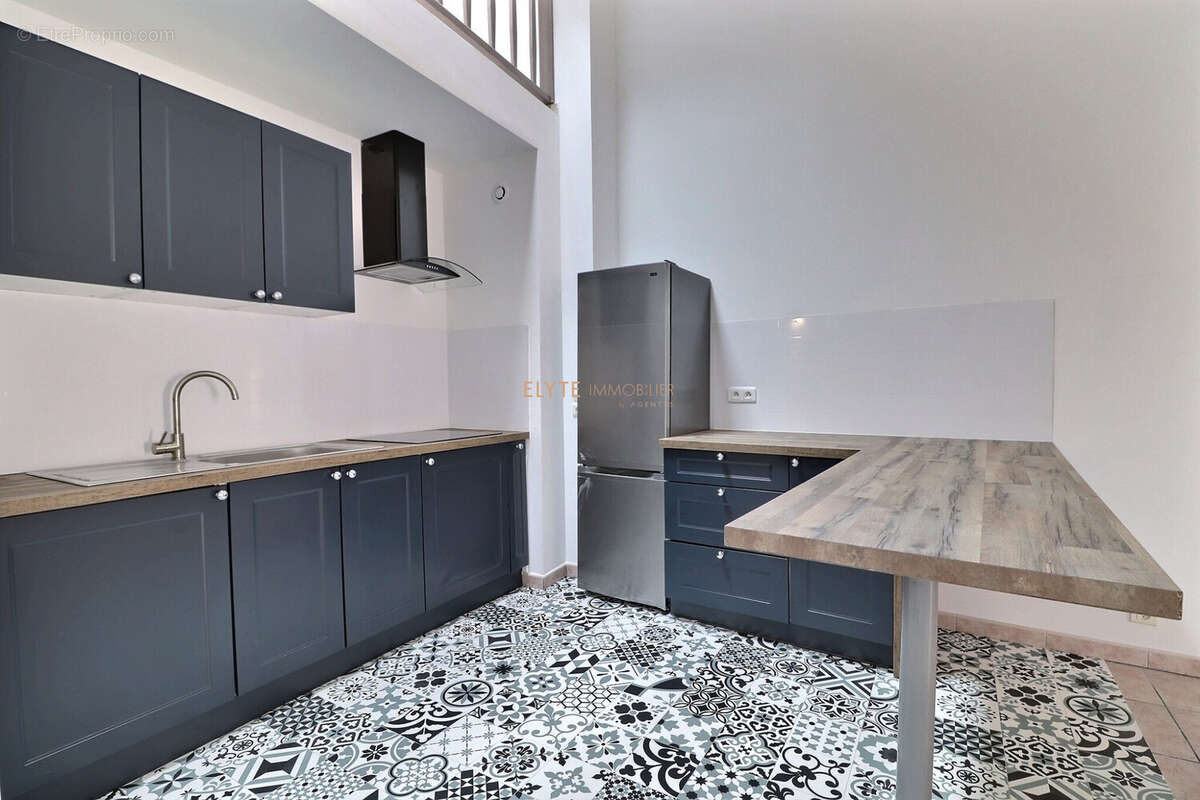 Appartement à SAINT-CHAMAS