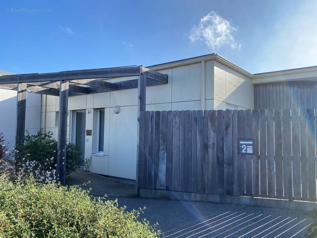 Commerce à SALLERTAINE