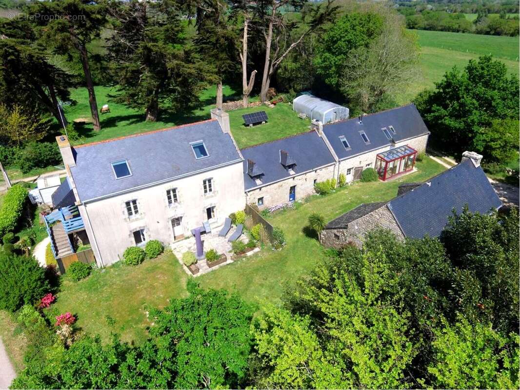 Maison à POULDERGAT