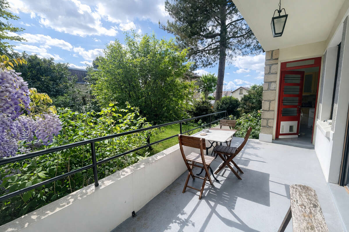 Charmante maison familiale 6 pièces avec jardin arboré sans vis-à-vis - photo 5