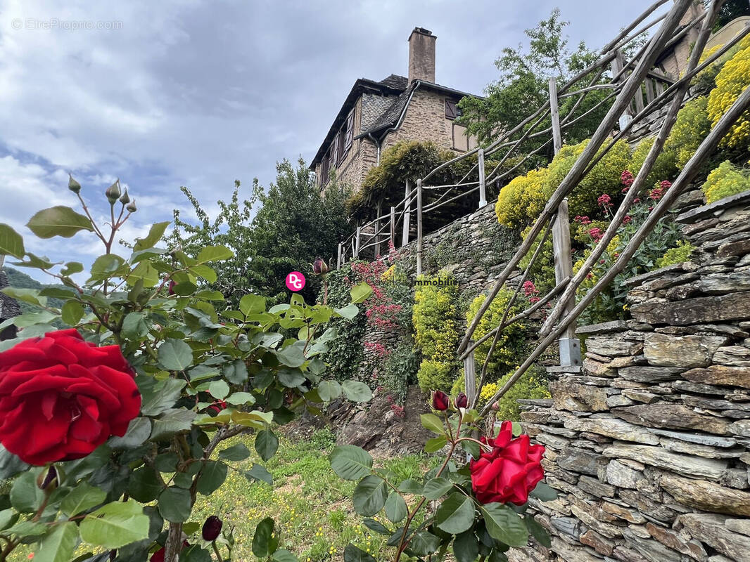 Maison à CONQUES