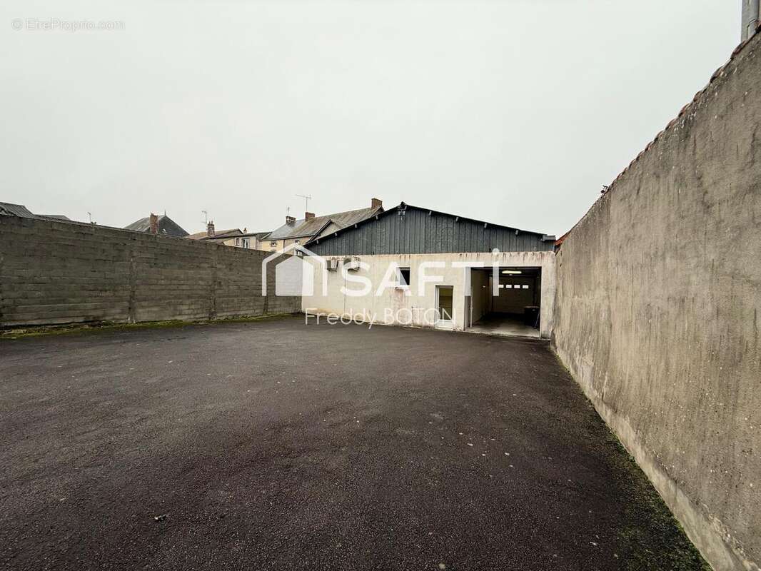 Photo 9 - Commerce à MONCOUTANT