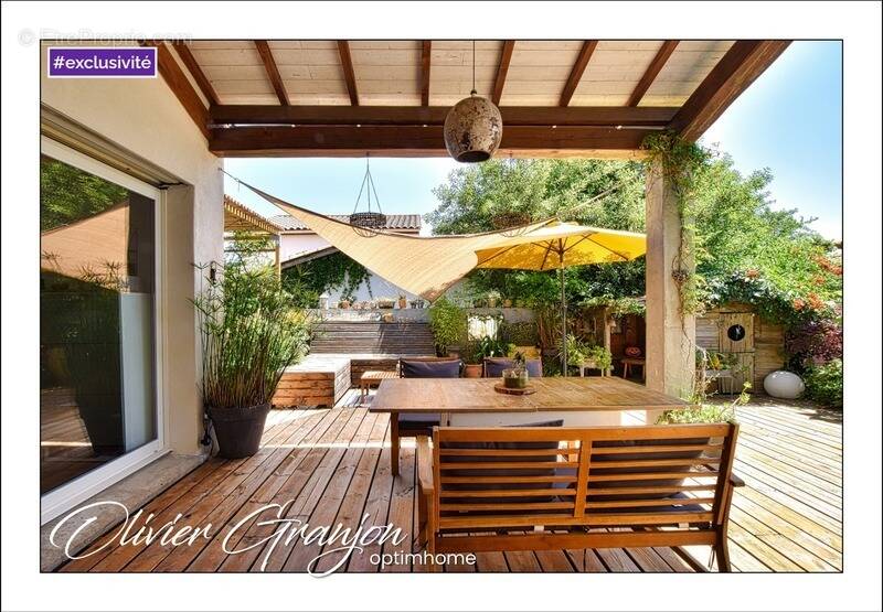 Maison à COURNONSEC