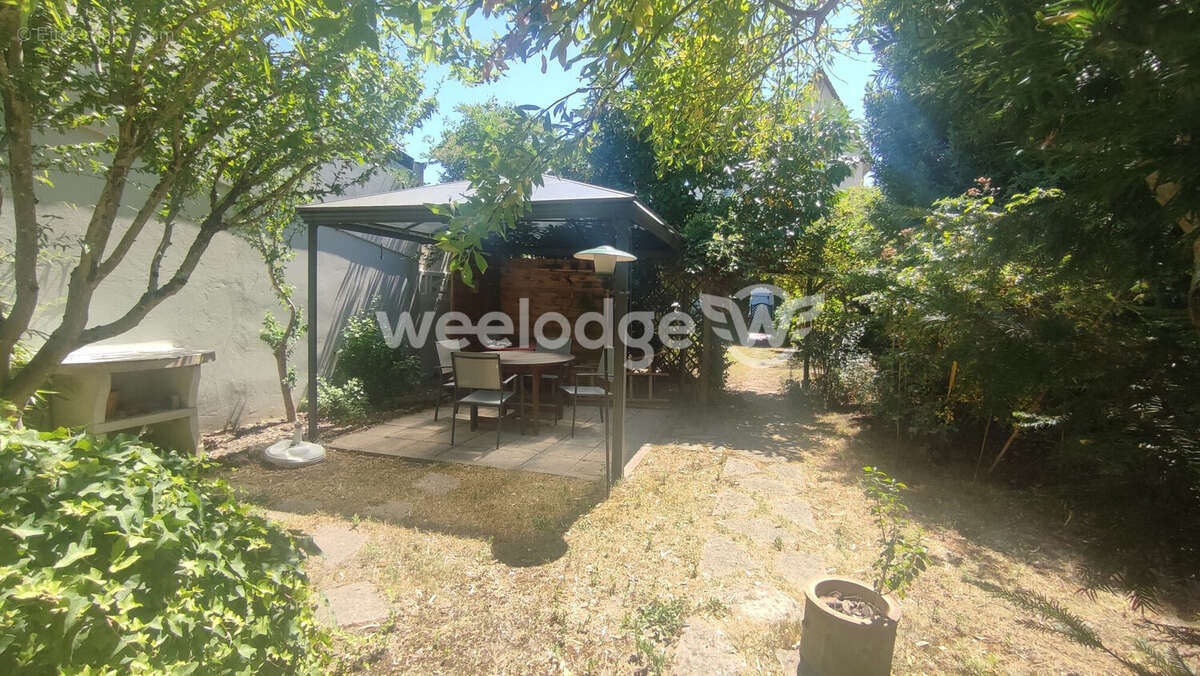 Maison à SARTROUVILLE