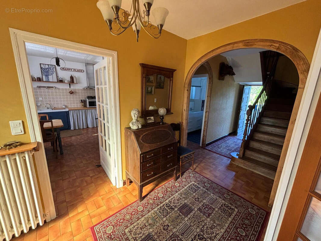 Hall - Maison à JUMILHAC-LE-GRAND