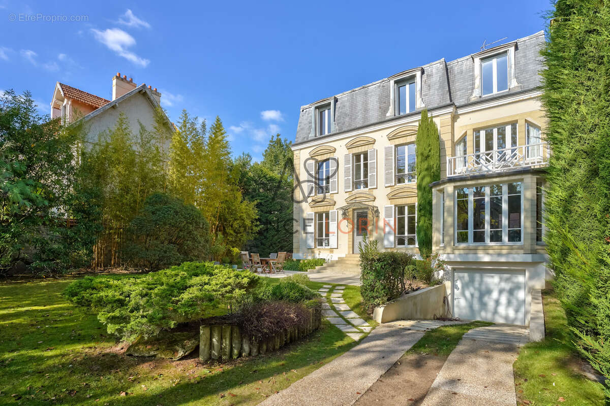 Maison à LE VESINET