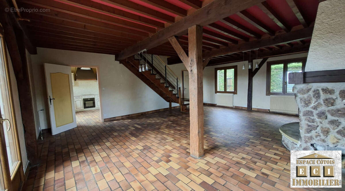 Maison 181 m² à Bressieux  - photo 5