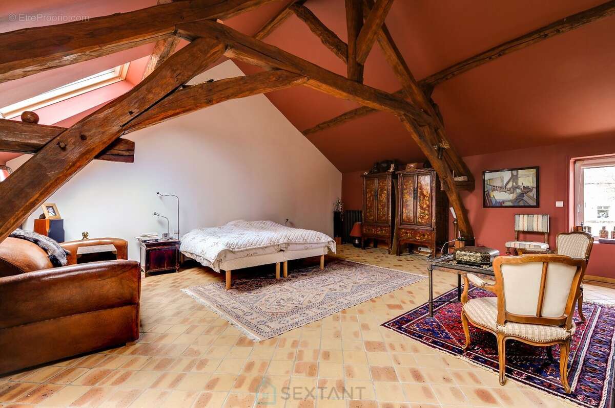 Maison à BOURAY-SUR-JUINE