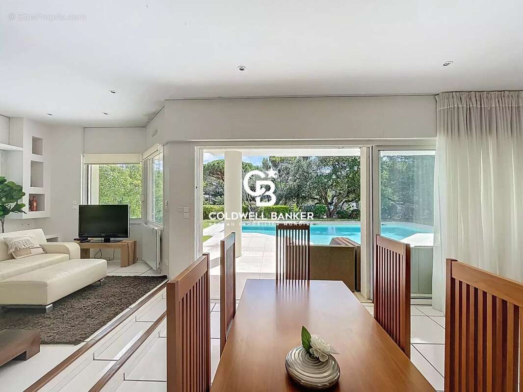 Maison à SAINT-RAPHAEL