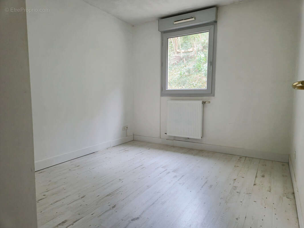 Appartement à FONTAINES-SUR-SAONE