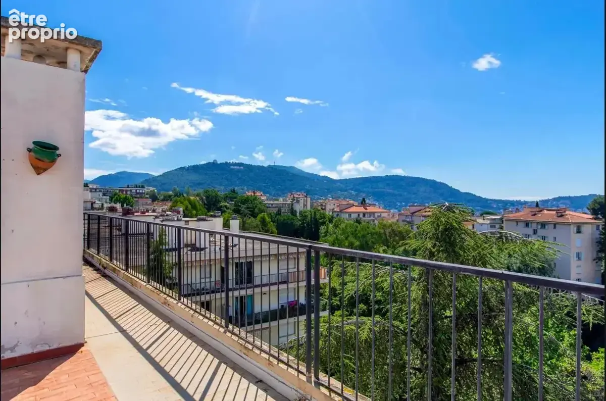 NICE-CIMIEZ-Dernier étage- T4 144m2 -Terrasse 380m2- Garave- cave - photo 7
