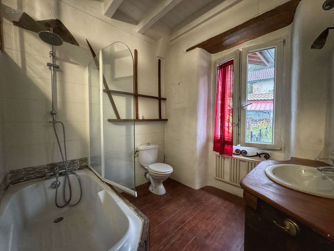Maison mitoyenne en pierre à Urepel - photo 11