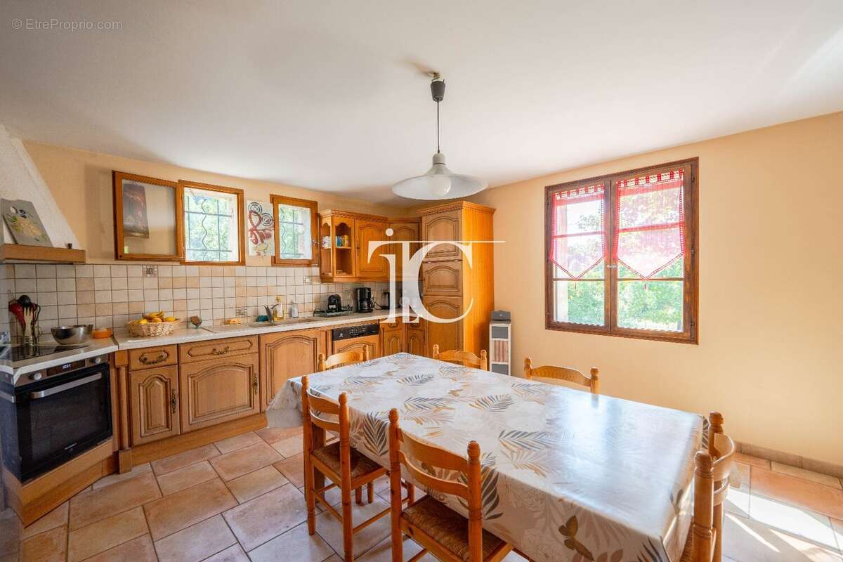Maison en pierre 130m² habitable 2831m² de terrain - photo 30
