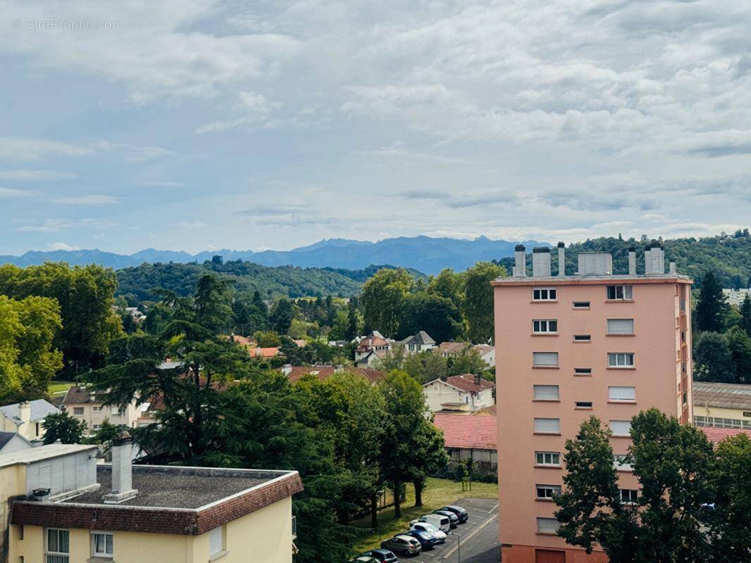 Appartement à BILLERE