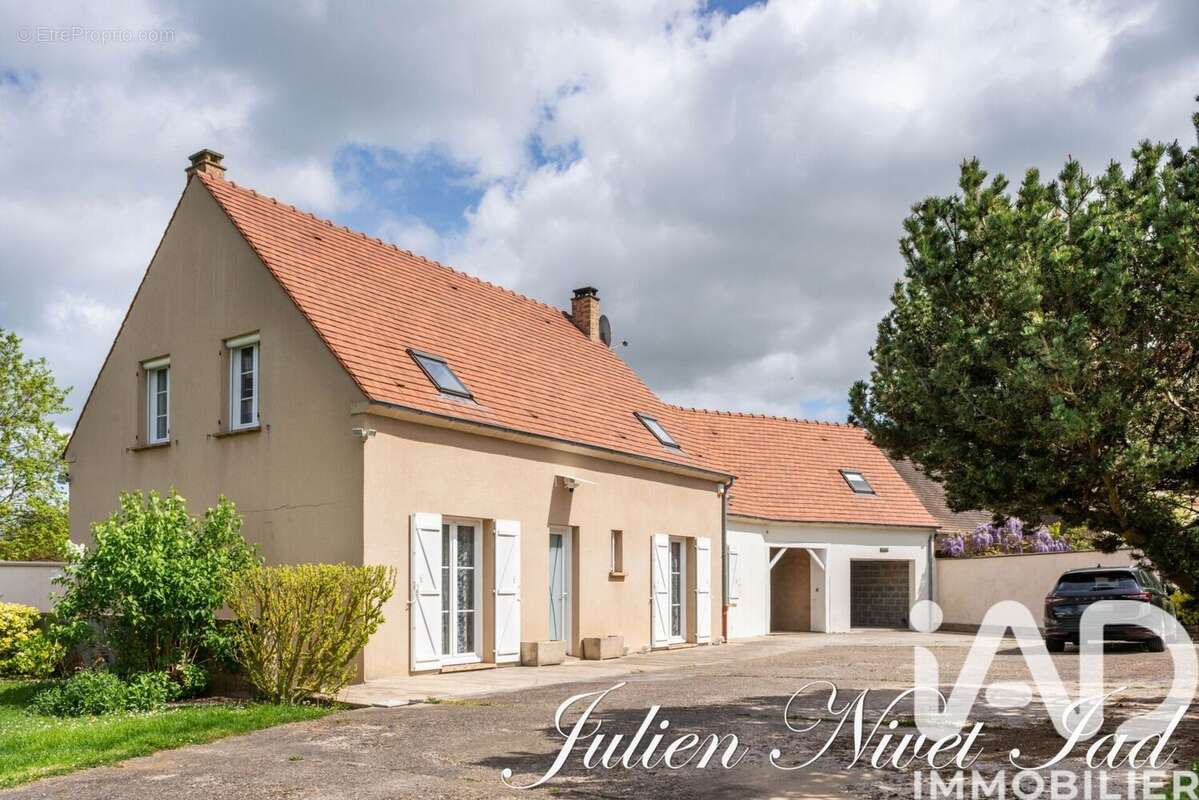 Maison 175 m² à Guiry-En-Vexin  - photo 2