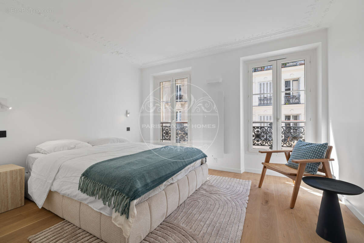 Appartement à PARIS-6E