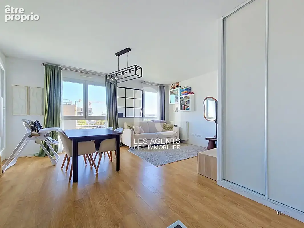 Appartement à ASNIERES-SUR-SEINE