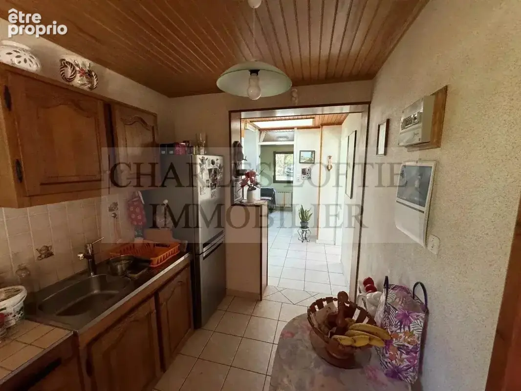 Maison de plain-pied sur 1 ha de terrain - photo 4