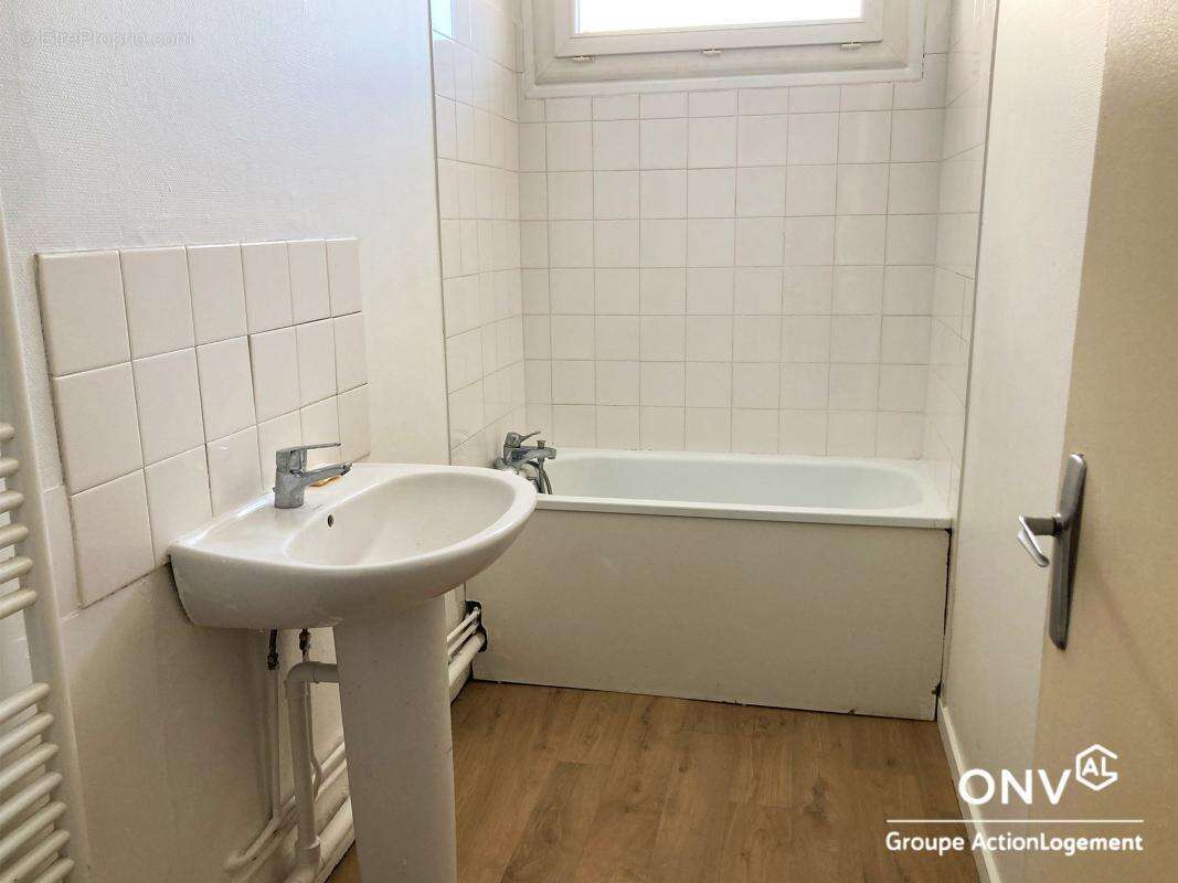 Appartement à PONT-EVEQUE