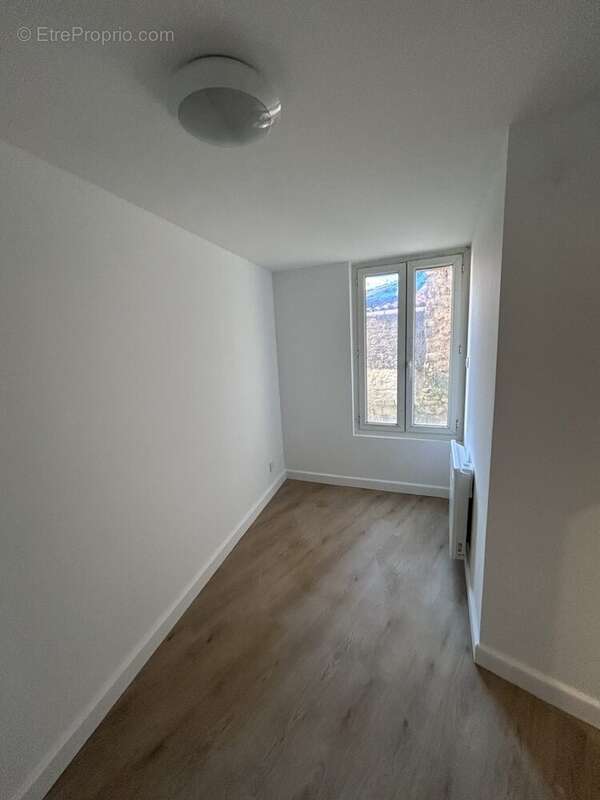 Appartement 42 m² à Trets  - photo 4