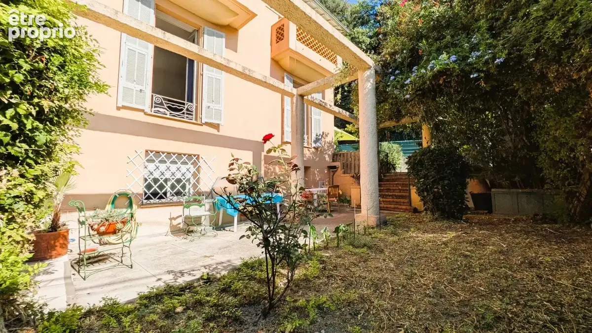 Maison 7 pièces 193 m² à vendre à Nice (06100) - photo 2