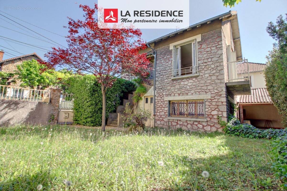 Maison à LES MUREAUX