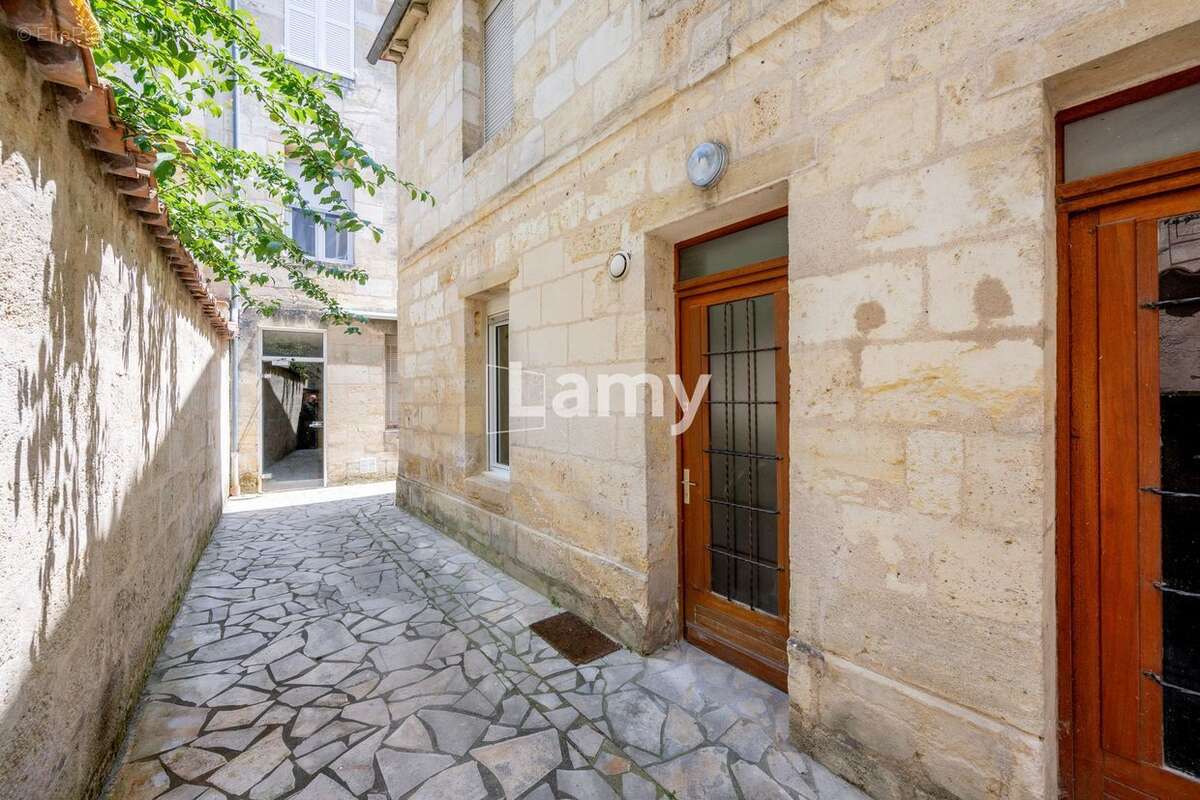 Appartement à BORDEAUX