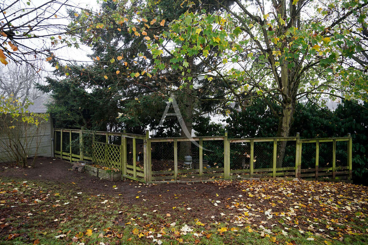 Maison à SAINT-JEAN-DE-BRAYE