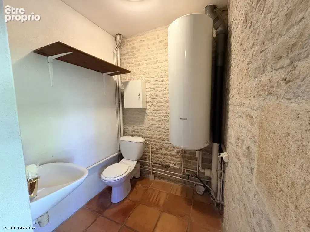 Belle Maison en Pierre avec 4 Chambres et Beau Parc Arboré - photo 8