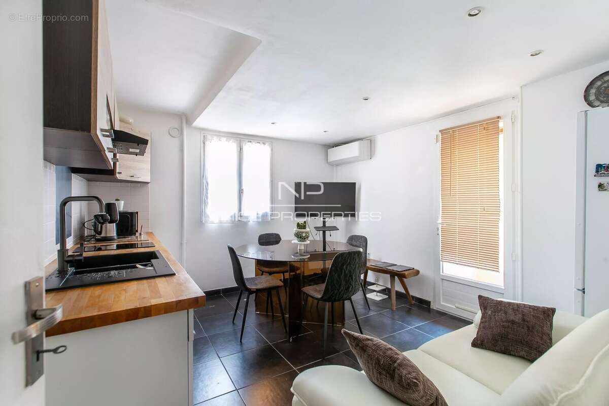 LEVENS - Maison familiale de 122 m² avec piscine, garage et nombreux stationnements - photo 15