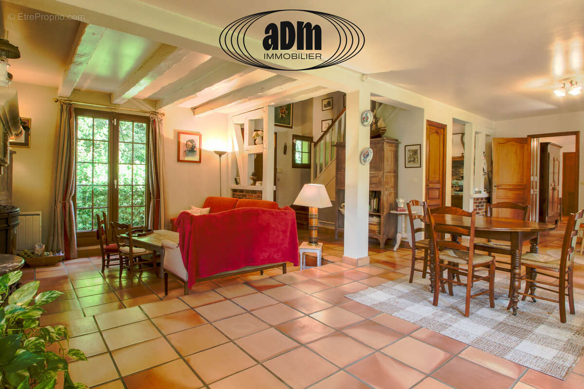 Maison à BAILLY-ROMAINVILLIERS