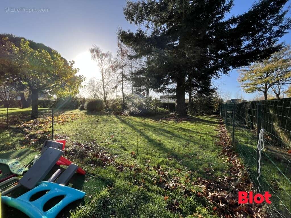 Terrain à MORDELLES