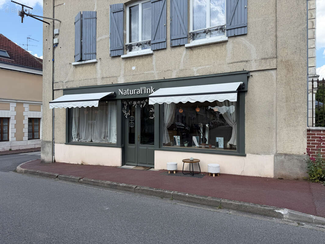Commerce à ANET