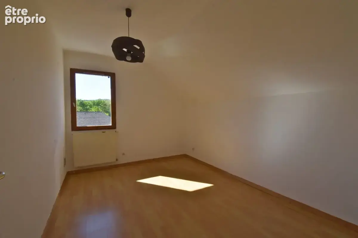 Maison 6 pièces 130 m² à vendre à Monnetier-Mornex (74560) - photo 9