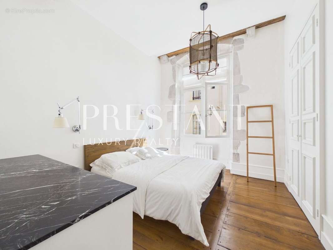 Saint-Jean-de-Luz -Appartement d'exception avec vue panoramique sur le port - photo 9
