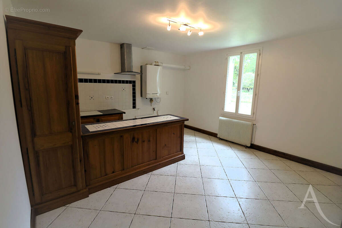 Maison à LOUCHATS