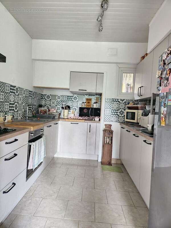 Maison 90 m² à Luynes  - photo 4