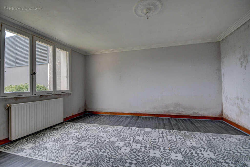 Maison à LOGONNA-DAOULAS