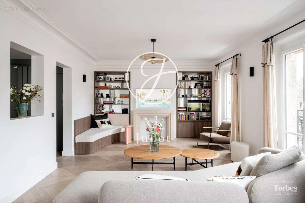 Appartement à PARIS-5E