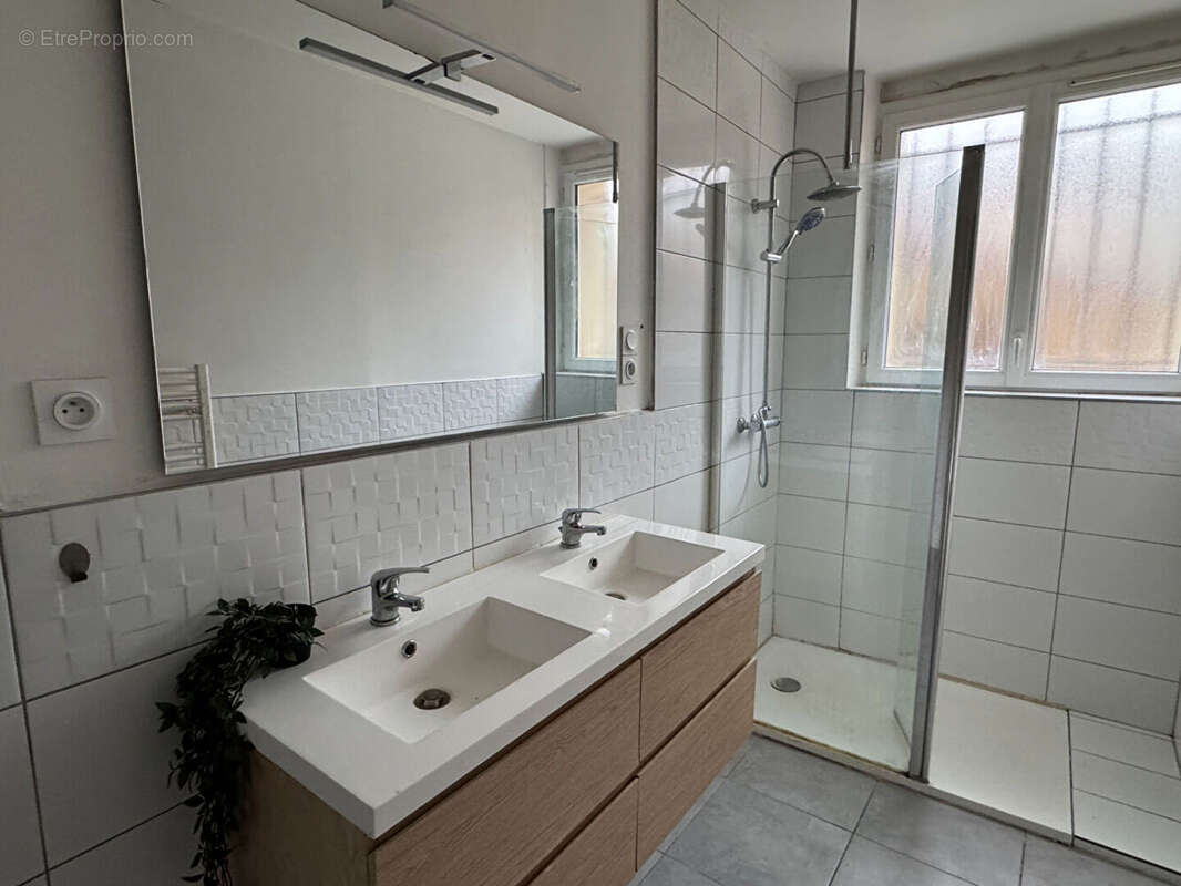 Appartement Saint Etienne 4 pièce(s) 80 m2 - photo 2