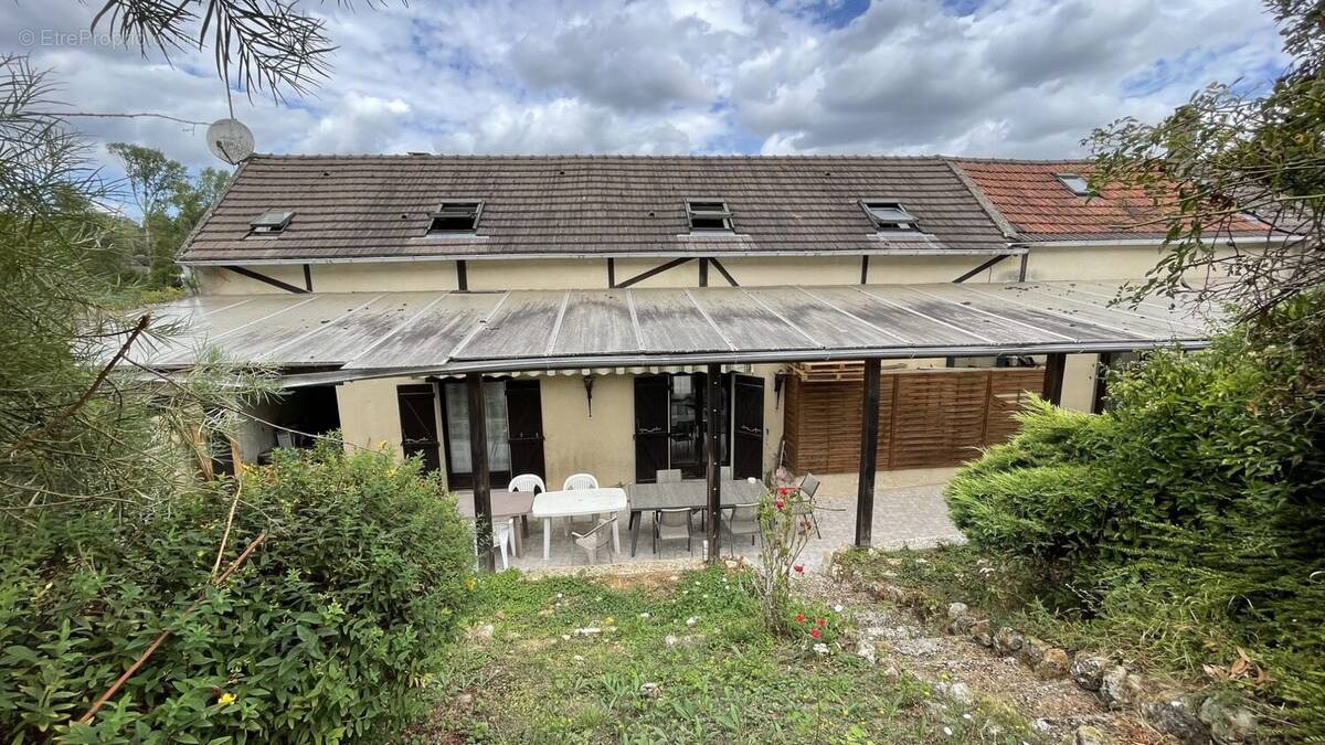 Maison à CAMBRONNE-LES-CLERMONT