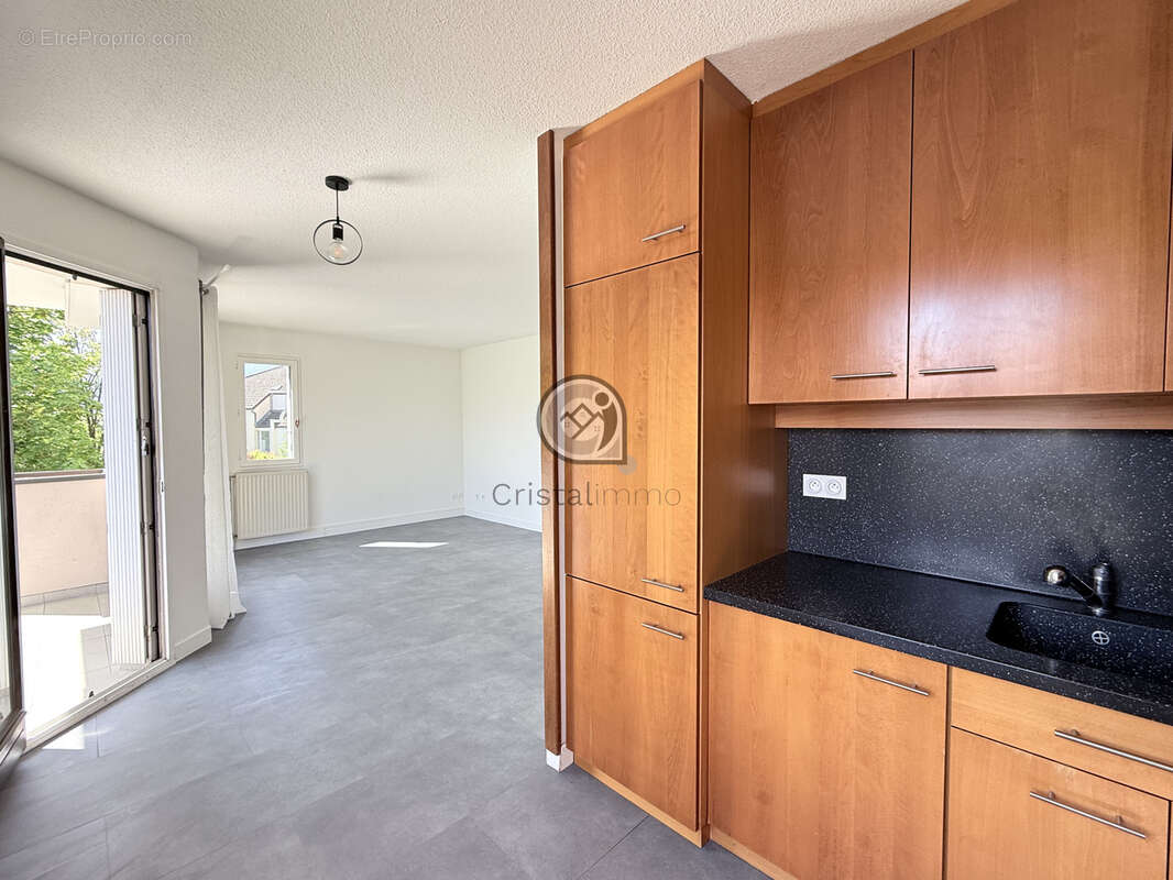 Appartement à MEYLAN